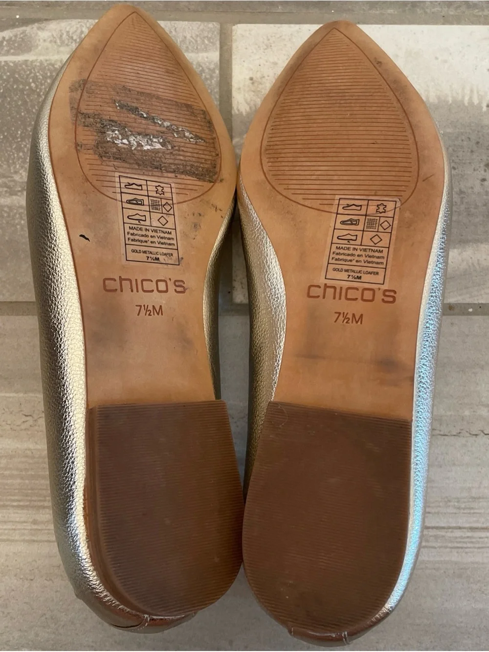 Chico's Metallic Gold Leather Pointed Toe Loafers Flat Shoes Women's Size 7.5